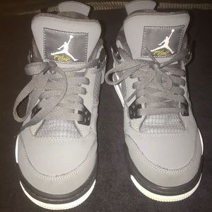 Jordan 4